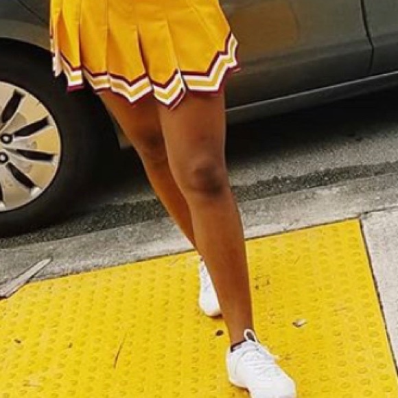 Meet your Posher, Danielle - Picture 1 of 1